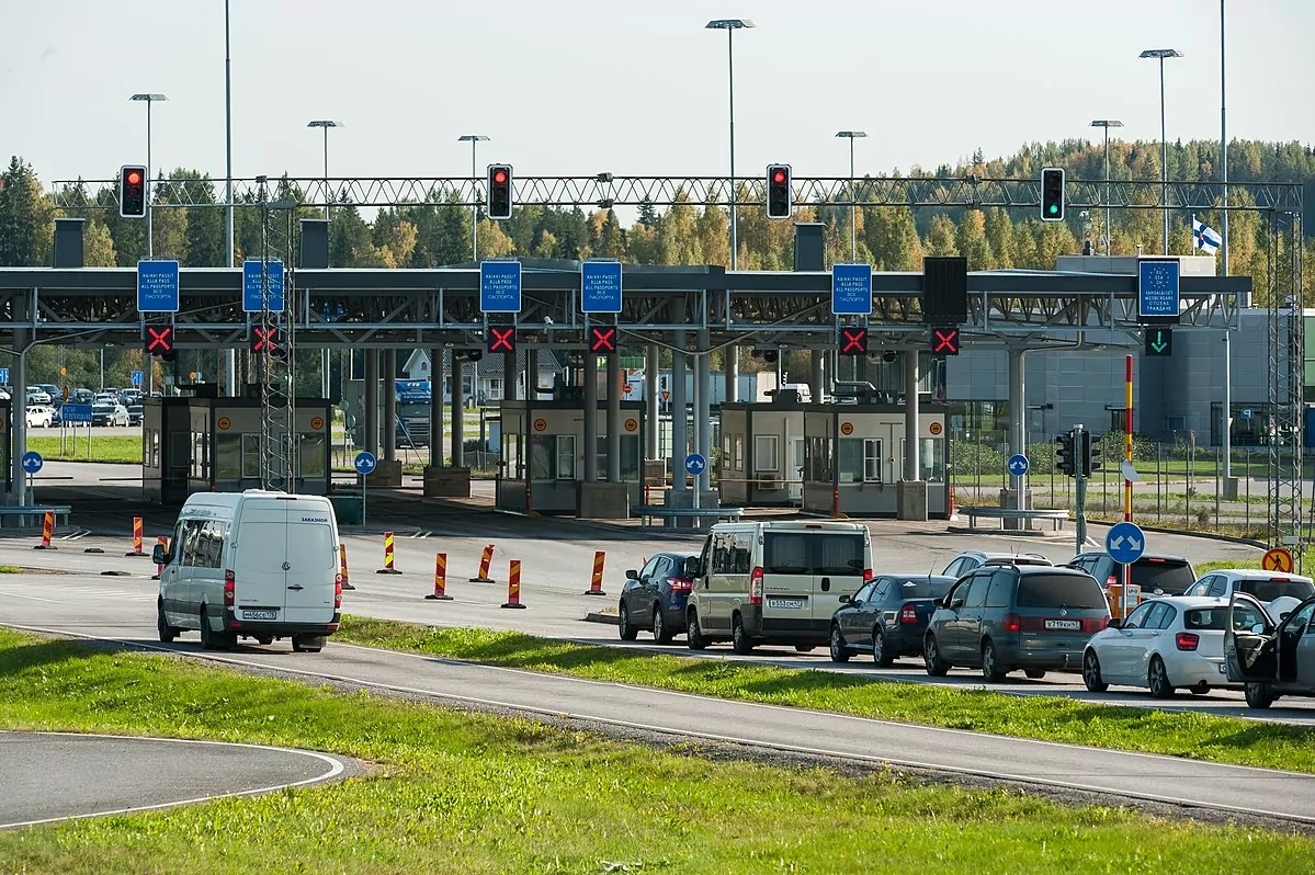 Tuomas Vitikainen, The Nuijamaa border crossing on the border between Russia and Finland, CC BY-SA 4.0