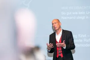 Kennt sich aus mit Innovationen: Dr. Stephan von den Eichen hält bundesweit Vorträge und inspiriert mit seinen Ideen.