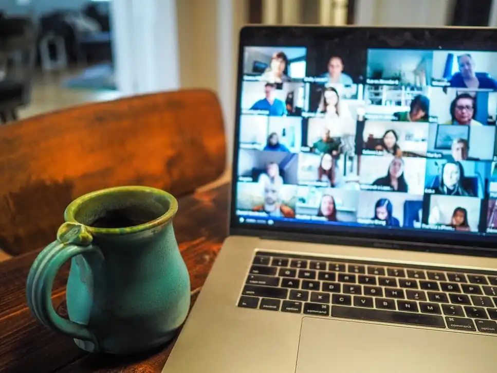 zoom online meeting image by Chris Montgomery https://unsplash.com/photos/smgTvepind4